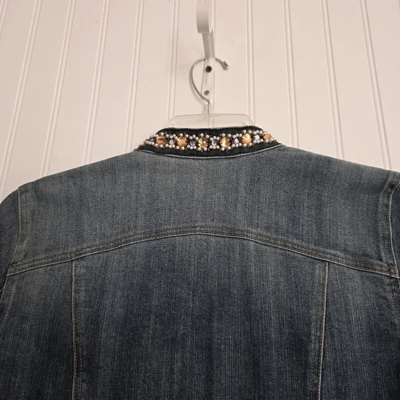 INC Women’s Crop Denim Jacket with Embellished Collar. Size L - Picture 7 of 9